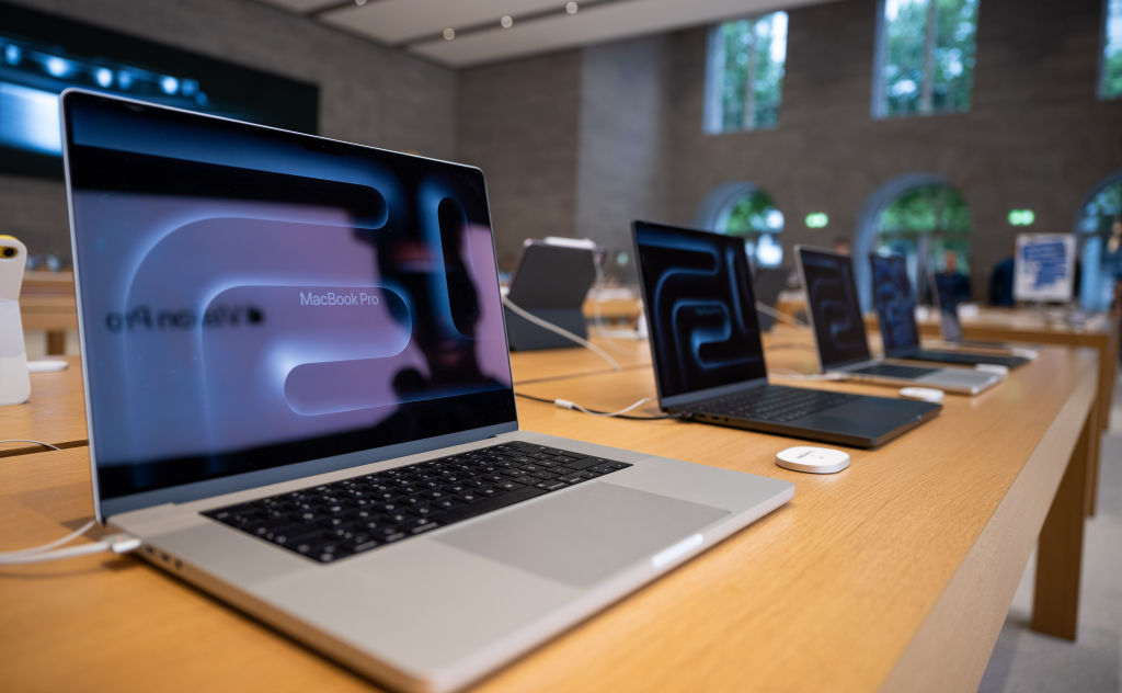 Apple store on Ku'damm