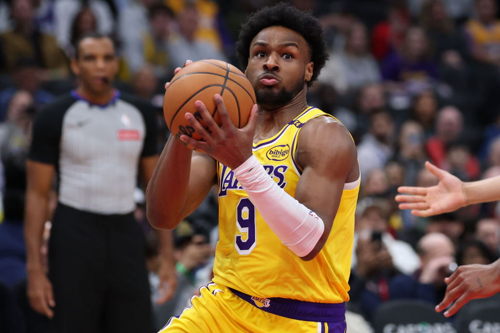 Los Angeles Lakers v Washington Wizards